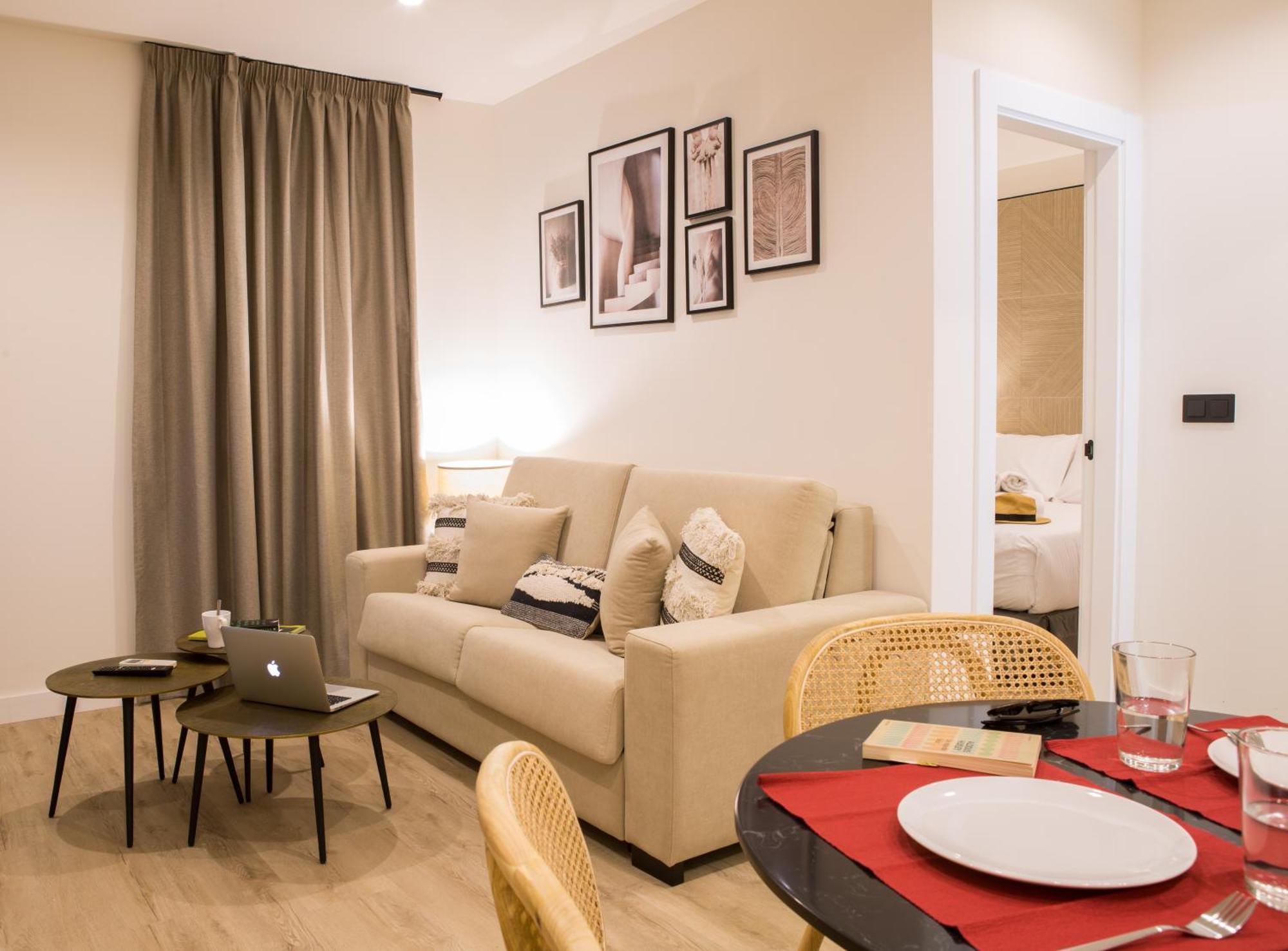 Apartamentos Malaga Premium - Calle San Telmo Екстериор снимка